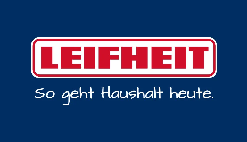 Blauer Hintergrund mit einem roten und weißen Logo, das 'LEIFHEIT' liest und der Slogan 'So geht Haushalt heute' darunter.