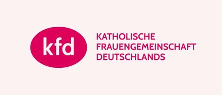 Das Logo der Katholischen Frauengemeinschaft Deutschlands zeigt einen pinken Kreis mit den Buchstaben 'kfd' in weiß. Der Text 'KATHOLISCHE FRAUENGEMEINSCHAFT DEUTSCHLANDS' steht in pink unter dem Kreis.