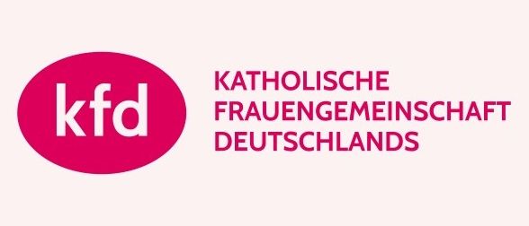 Das Logo der Katholischen Frauengemeinschaft Deutschlands, mit einem rosa Kreis und den Buchstaben 'kfd' darin, begleitet von dem Text 'KATHOLISCHE FRAUENGEMEINSCHAFT DEUTSCHLANDS' in fetter rosa Schrift.