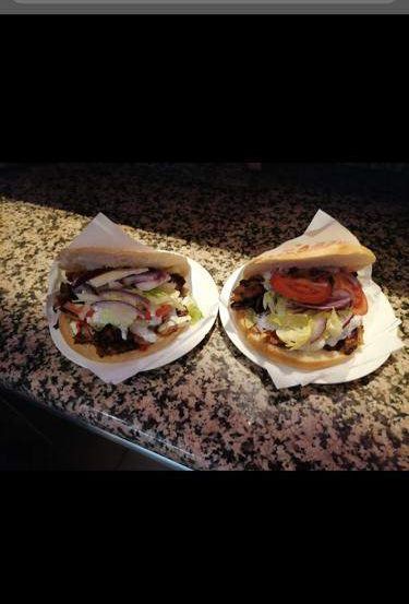 Bild enthält, Food, Lunch, Meal, Burger, Bread, Pita