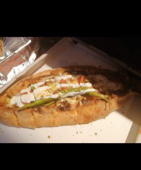 Bild enthält, Food, Pizza, Sandwich