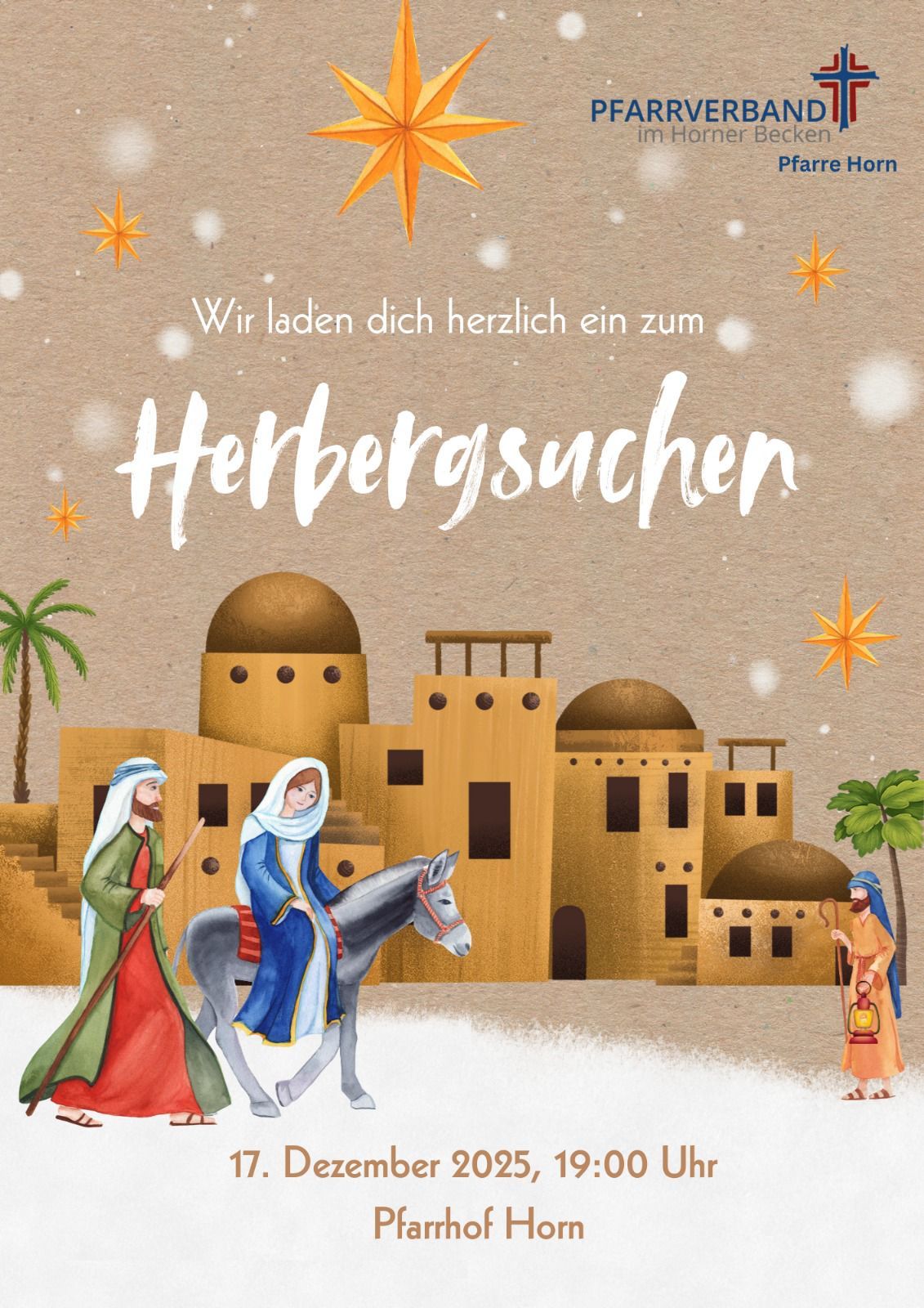 Illustration von Maria und Josef, die auf einem Esel durch eine verschneite Landschaft reisen und zu einem Gebäude mit Bogenfenstern und Kuppeln führen. Der Text darüber lautet 'Wir laden dich herzlich ein zum' mit dem Wort 'Herbergsuchen' prominent angezeigt. Eine Person mit Laterne ist rechts.