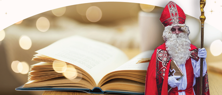 Werbeplakat für Nikolaus-Lesung mit Regina Adler. Empfohlen für Kinder im Alter von 4 bis 8 Jahren. Geöffnetes Buch, Nikolaus-Figur und Weihnachtsdekorationen. Datum: Samstag, 6. Dezember, Zeit: 15:00 Uhr.