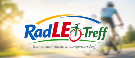 Das Logo für RadLE-Treff zeigt ein stilisiertes Fahrrad mit einer blau-gelben Welle auf weißem Hintergrund. Darunter steht der Text 'Gemeinsam radeln in Langenzensdorf'.