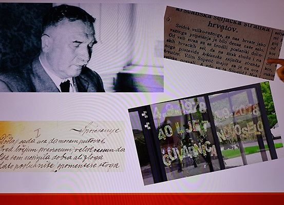 Eine Präsentationsfolie zeigt ein Foto eines Mannes, handgeschriebenen Text und einen Artikel mit fremdsprachigem Text. Das Bild befindet sich auf weißem Hintergrund mit roten Rändern.