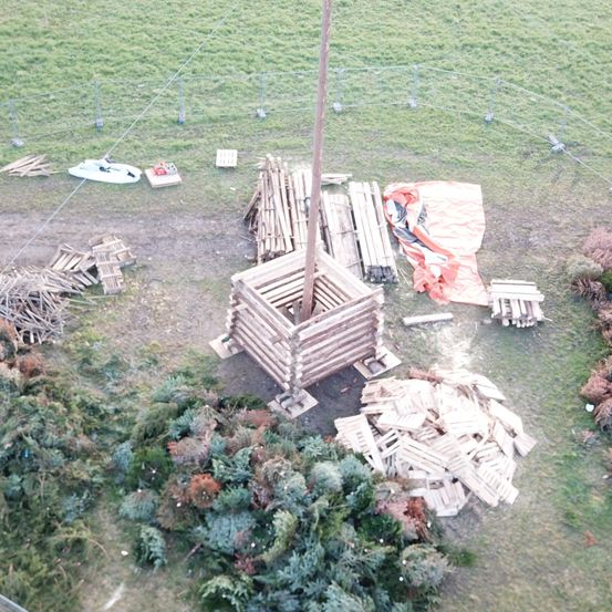 Bild enthält, Outdoors, Architecture, Building, Nature