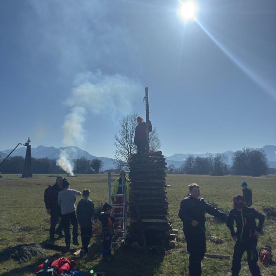 Bild enthält, Art, Adult, Male, Man, Person