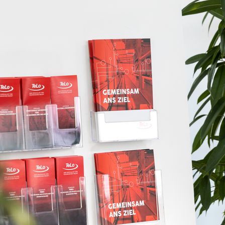 Bild enthält, Advertisement, Poster, Plant, Leaf