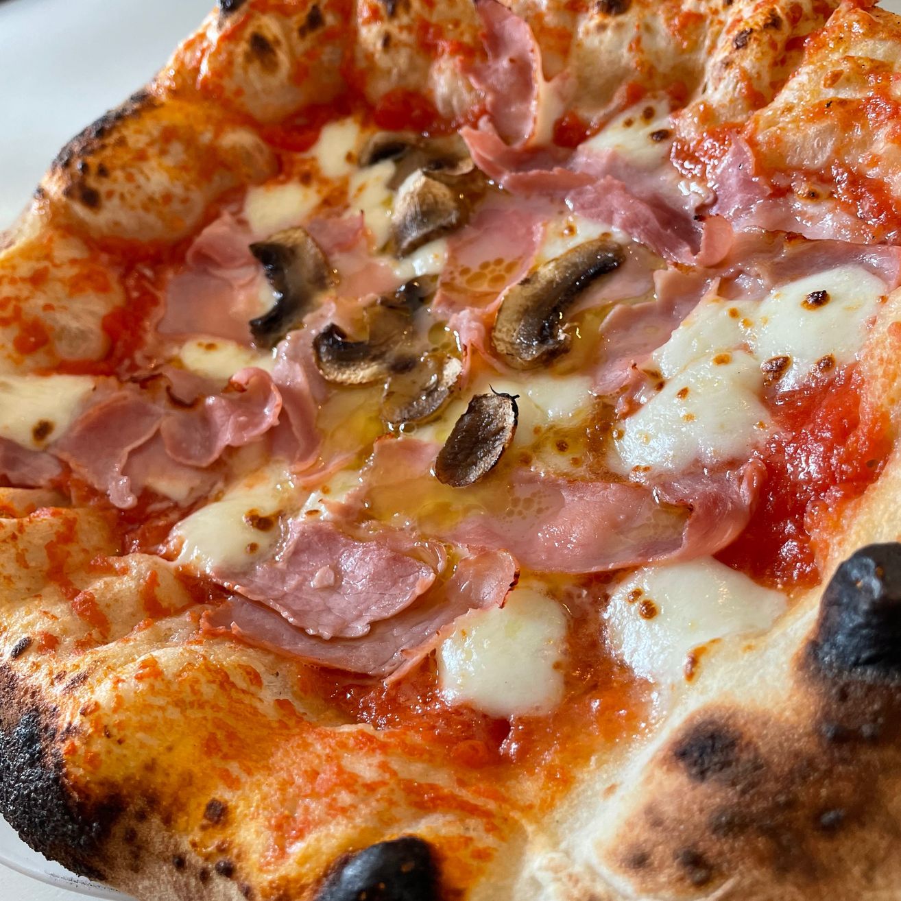 Bild enthält, Food, Pizza, Food Presentation