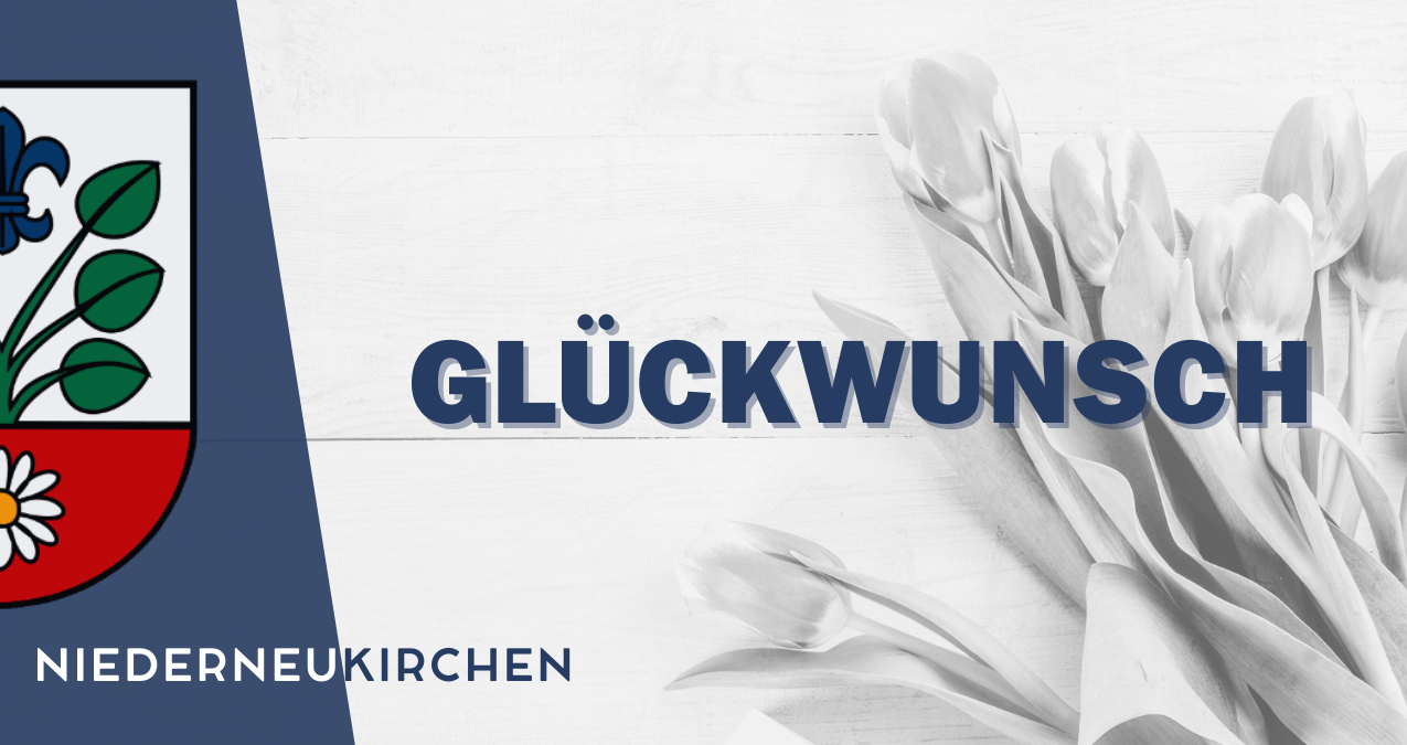 A monochromatic image with the words 'Gluckwunsch' and 'EUkirchen' displayed, accompanied by a bouquet of tulips. The background is wooden, adding a rustic feel to the composition.