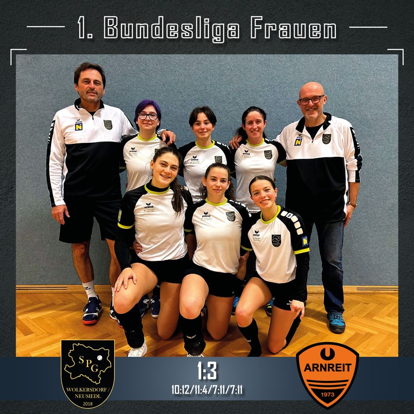 Bild enthält, People, Person, Team, Adult, Female, Woman, Male, Man, T-Shirt, Groupshot