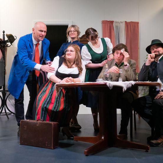 Liebe und Blechschaden - Theater in Ratten 2023