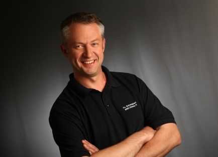 Bild enthält, Face, Head, Person, Photography, Portrait, Happy, Smile, Adult, Male, Man