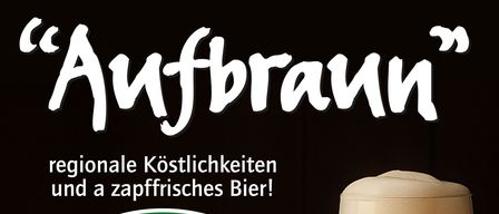 Plakat mit einem Glas Toni Brau Bier, Brezen und Würsten. Das Plakat hat einen schwarzen Hintergrund mit einem gelben Schild, das verschiedene Termine und Zeiten auflistet.