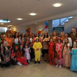 Bild enthält, People, Person, Adult, Female, Woman, Dress, Costume, Bride, Photography, Portrait