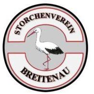 Das Logo zeigt einen weißen Storch mit langem Schnabel in der Mitte eines kreisförmigen Emblems. Der Text 'STORCHENVEREIN BREITENAU' ist um den Storch herum in einer geschwungenen Form geschrieben. Der Hintergrund besteht aus einer Kombination von Grau und Rot.