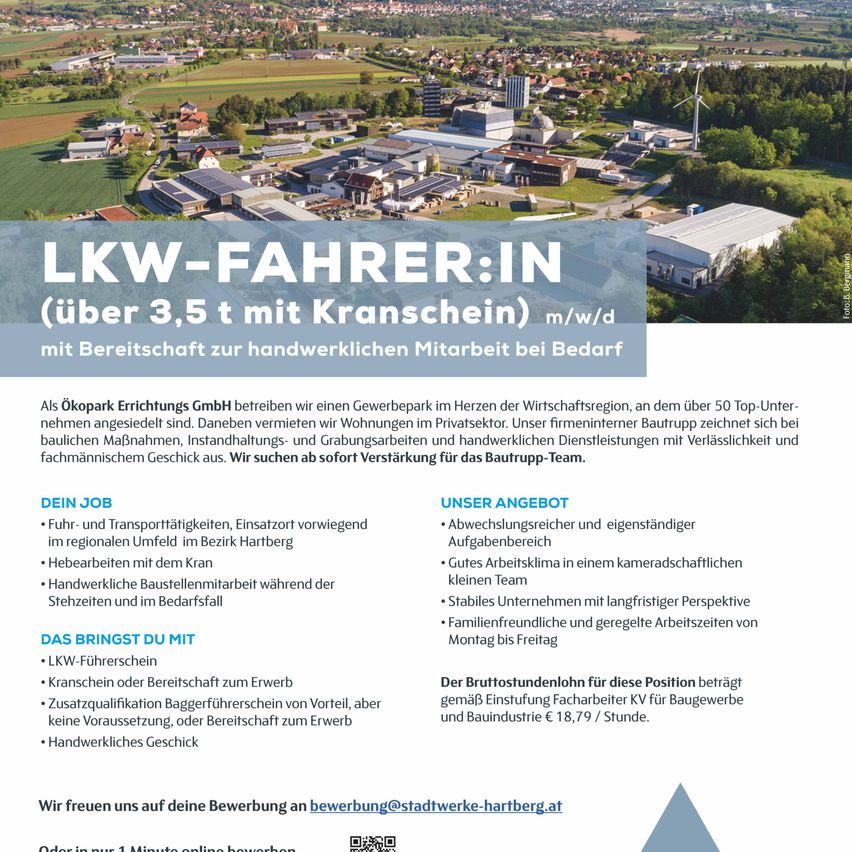 Bild enthält, Advertisement, Poster, Outdoors, Windmill, QR Code, Architecture, Building