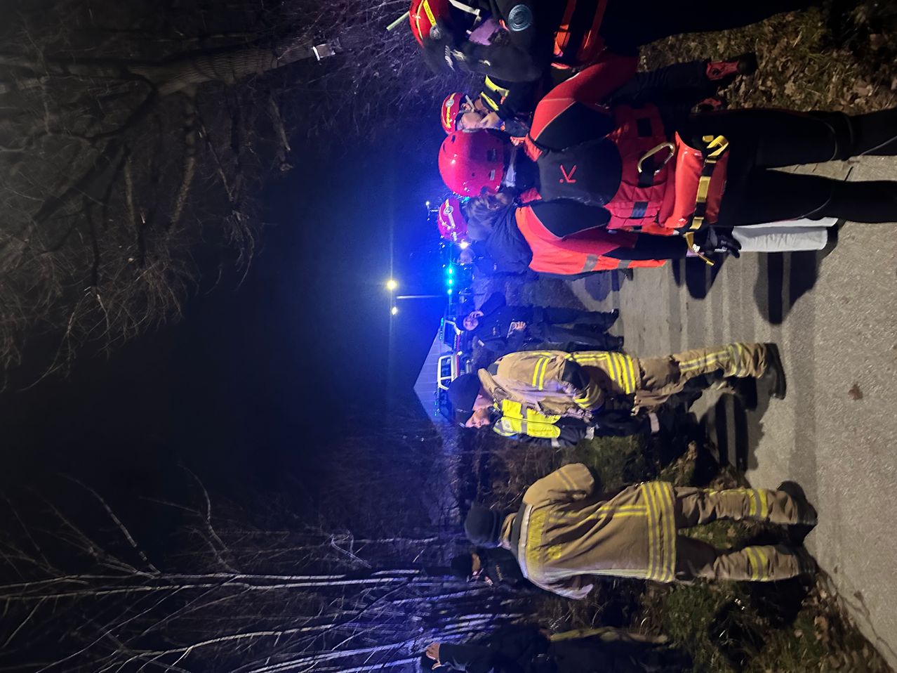 Bild enthält, Adult, Male, Man, Person, Clothing, Footwear, Shoe, People, Head