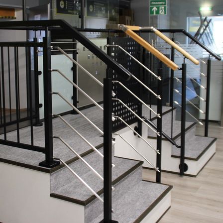 Bild enthält, Handrail, Architecture, Building, House, Housing, Staircase, Railing