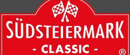 Ein rotes Schild mit weißem Text, das 'DSTEIERMAN - CLASSIC -' lautet. Über dem Text befinden sich zwei geflaggte Flaggen. Das Design ist fett und zentriert.