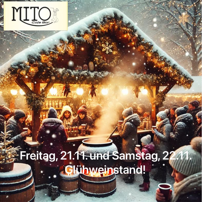 Eine Gruppe von Menschen genießt Glühwein an einem festlichen Stand an verschneiten Tagen.