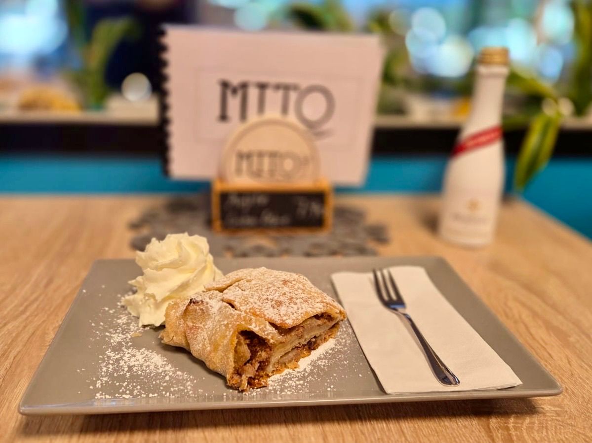 Bild von Kuchen @ CafeBarMiTo St. Oswald 