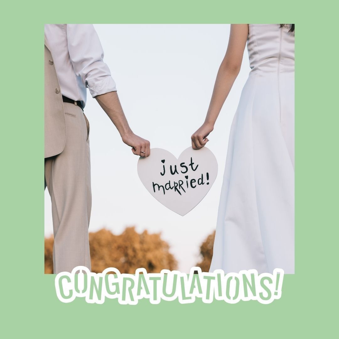 Bild enthält, Adult, Male, Man, Person, Formal Wear, Clothing, Coat, Body Part, Hand, Symbol