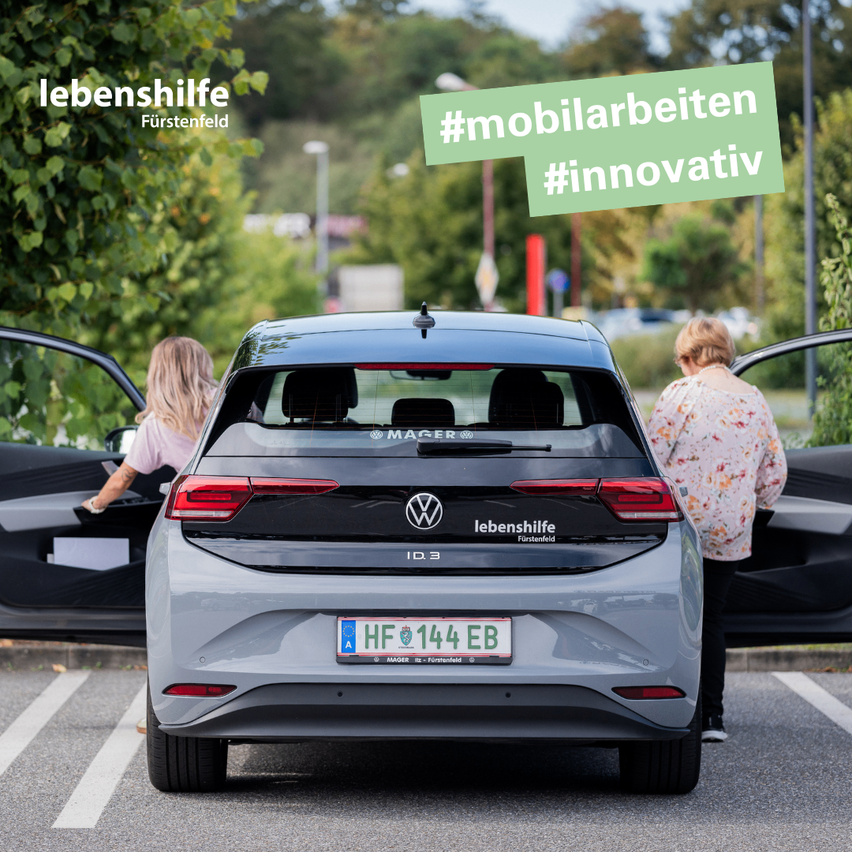 Bild enthält, License Plate, Transportation, Vehicle, Bumper, Car, Person, Machine, Wheel, Footwear, Shoe