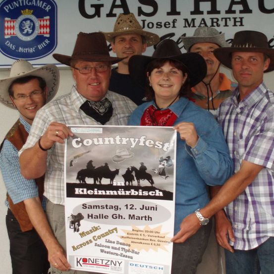 Bild enthält, Hat, Advertisement, Poster, Cowboy Hat, Adult, Male, Man, Person, Female, Woman