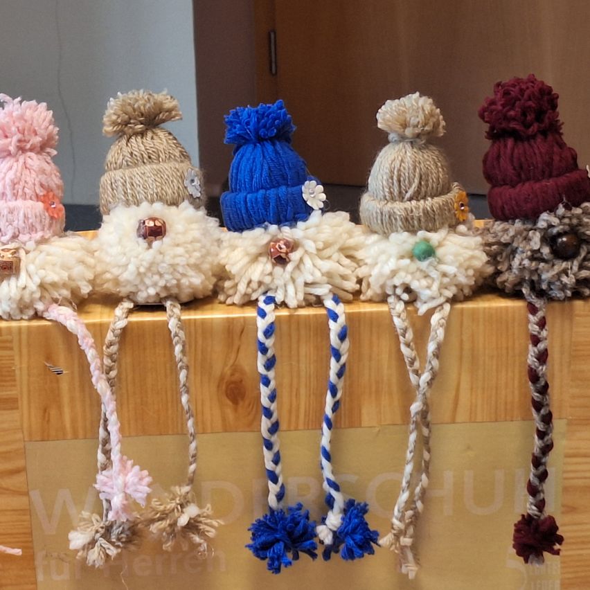 Bild enthält, Clothing, Hat, Cap