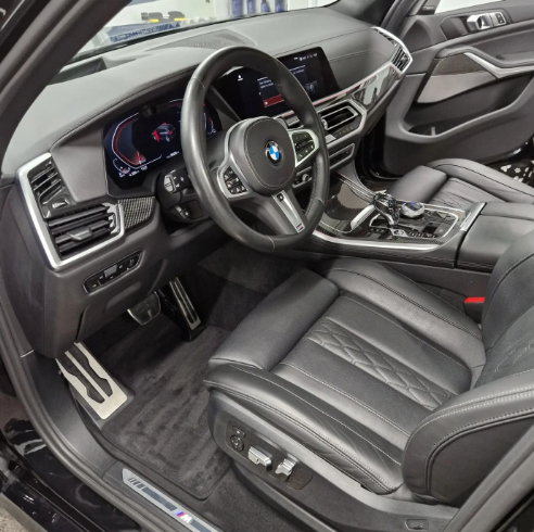 Bild enthält, Car, Transportation, Vehicle, Car - Interior, Car Seat, Machine, Wheel