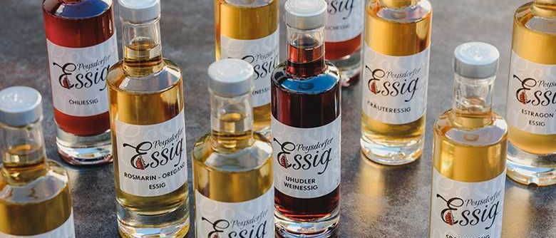 Bild enthält, Alcohol, Beverage, Liquor, Bottle, Cosmetics, Perfume, Whisky, Food, Syrup