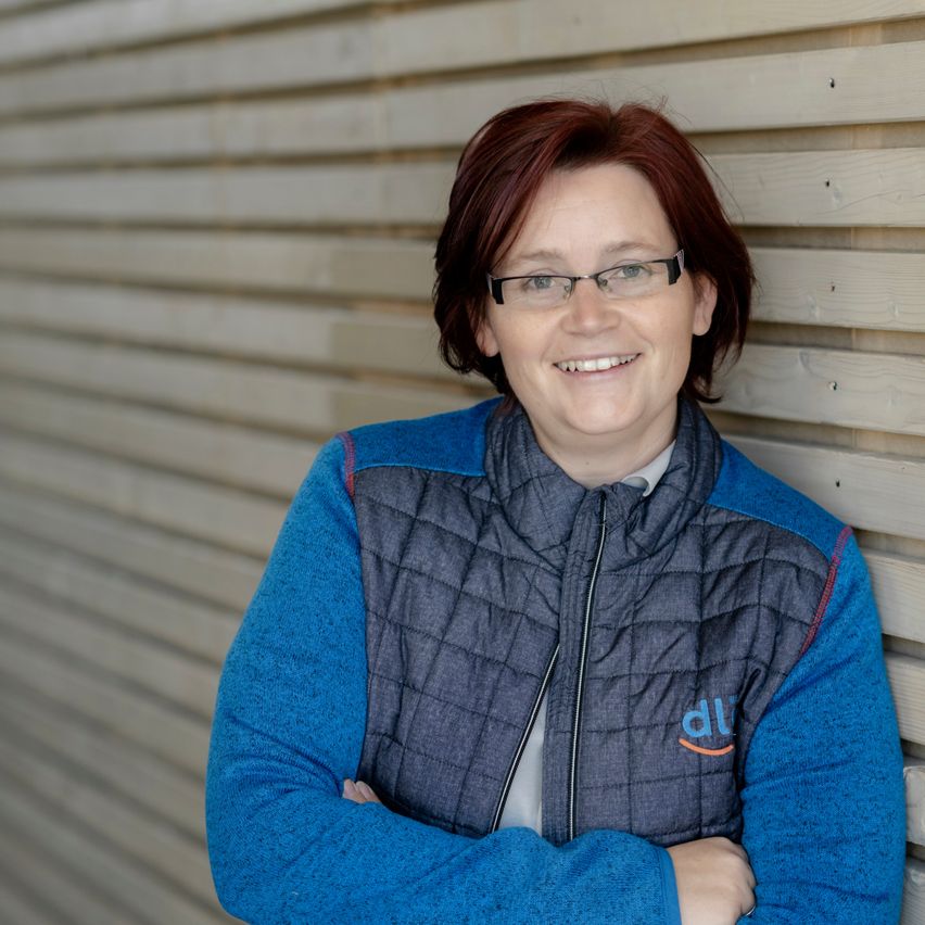 Bild enthält, Face, Happy, Head, Person, Smile, Photography, Portrait, Adult, Female, Woman