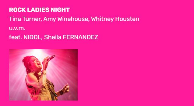 Bild enthält, Lighting, Person, Purple, Performer, Solo Performance, Advertisement, Face, Head, Electrical Device, Microphone