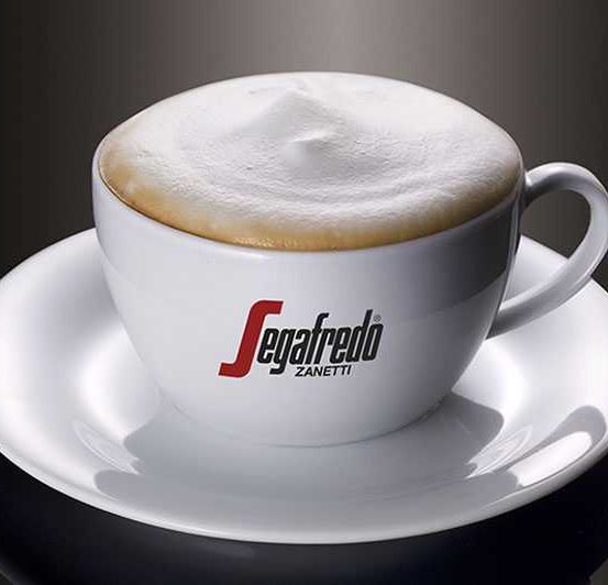 Bild enthält, Cup, Beverage, Coffee, Coffee Cup, Latte, Saucer