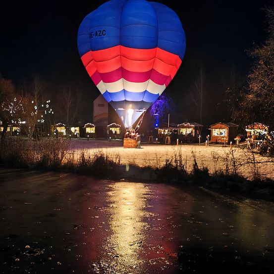 Bild enthält, Aircraft, Hot Air Balloon, Transportation, Vehicle, Balloon, Person