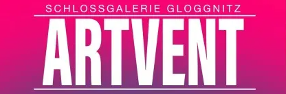 Ein rosafarbener Banner mit weißem Text zeigt 'ARTVENT' prominent. Darunter steht in kleinerem weißen Text 'SCHLOSSGALERIE GLOGGNITZ'. Das Design ist modern mit einem Gradientenhintergrund.