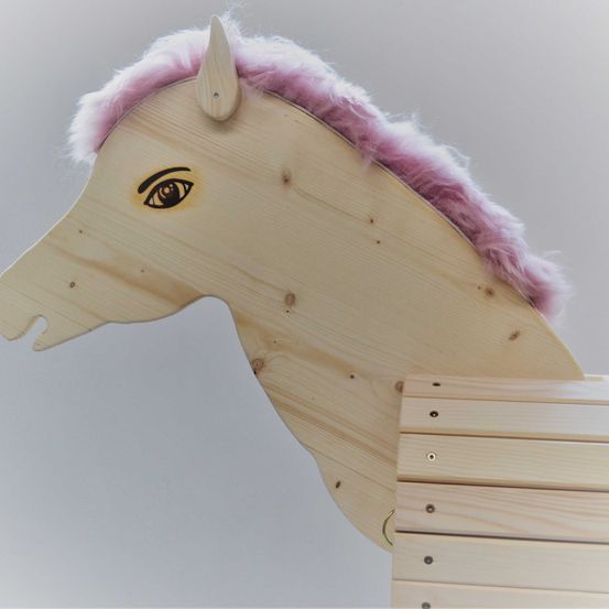 Bild enthält, Wood, Plywood, Toy, Animal, Horse, Mammal