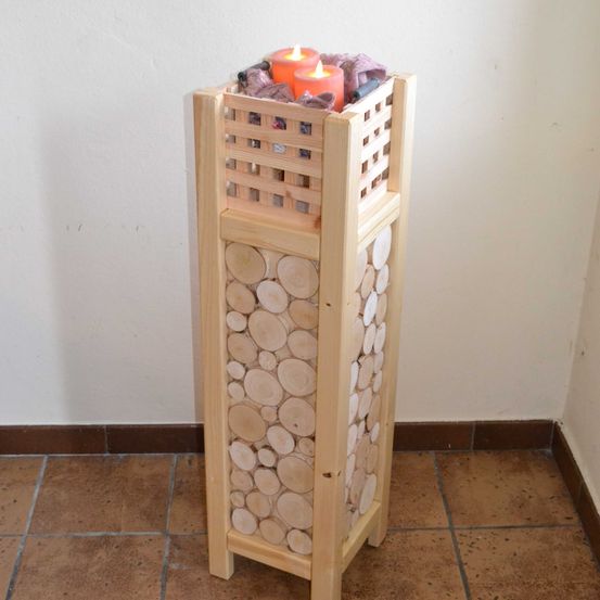 Bild enthält, Crib, Furniture, Infant Bed, Floor, Wood, Flooring, Candle