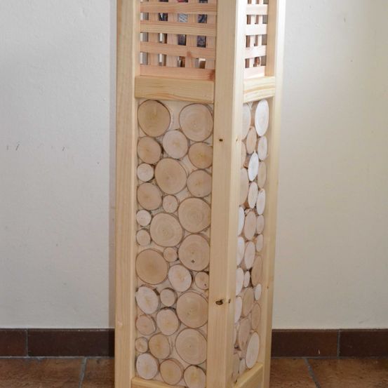 Bild enthält, Wood, Plywood, Crib, Furniture, Cabinet, Lumber, Interior Design