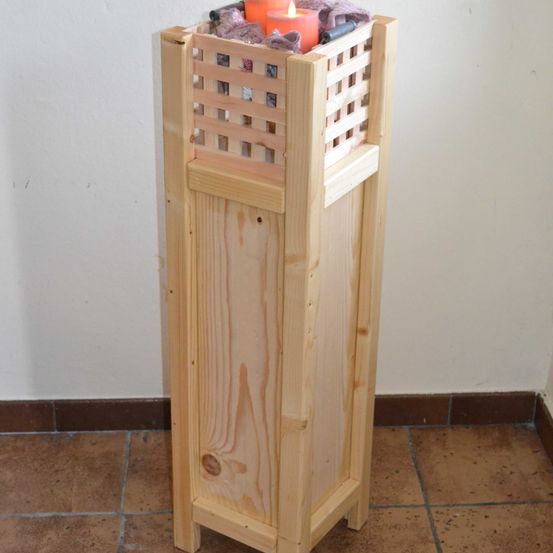 Bild enthält, Crib, Furniture, Wood, Plywood, Box, Crate, Candle