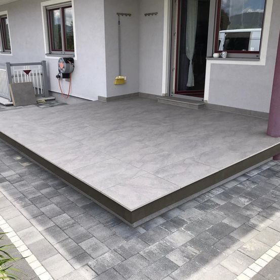 Bild enthält, Floor, Flooring, Architecture, Building, Housing, House, Indoors, Interior Design