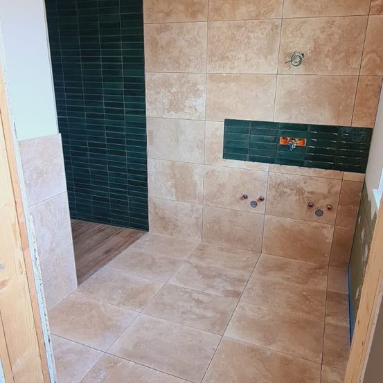 Bild enthält, Floor, Indoors, Interior Design, Flooring