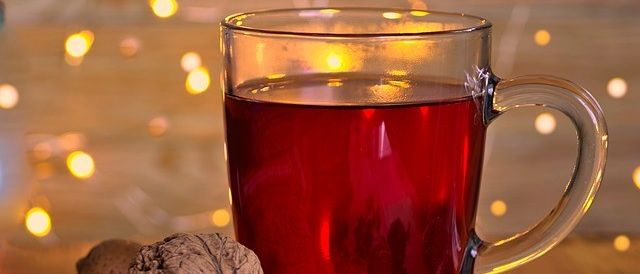 Bild enthält, Cup, Ball, Baseball, Baseball (Ball), Sport, Beverage