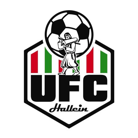 Das UFC Hallein-Logo zeigt einen Fußball auf einem Sechseck, mit einer Person, die eine Gitarre darunter hält. Es werden die Farben Rot, Grün und Weiß verwendet.