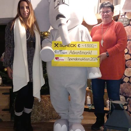 Spendenscheckübergabe an Verein Herzkinder