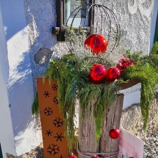 Dekoration Eingang Franzbauernhaus