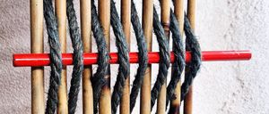 Bild enthält, Person, Weaving, Art, Handicraft