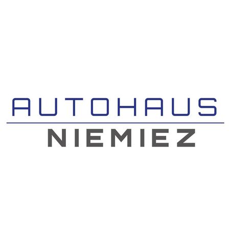 Das Autohaus Niemiez Logo zeigt ein blaues und schwarzes Design mit dem Wort 'Autohaus' darüber und 'Niemiecz' darunter, auf weißem Hintergrund.