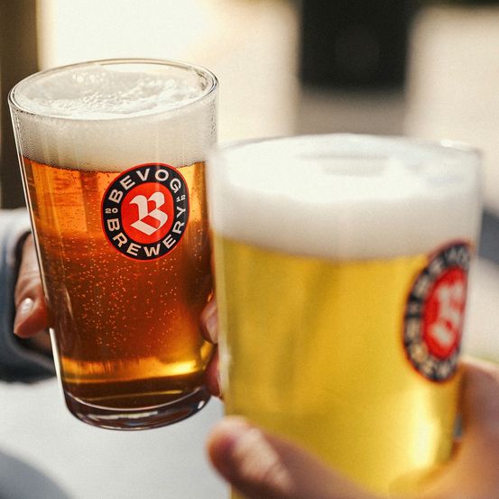 Bild enthält, Glass, Alcohol, Beer, Beverage, Beer Glass, Liquor